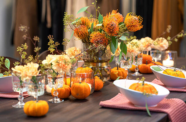 Høstblomster med lekre Nåleprotea til konfirmasjonsbord høstblomster konfirmasjonsbord